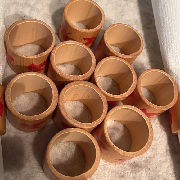 BOHO carved wooden napkin rings set of 12 - Picture 4 of 4